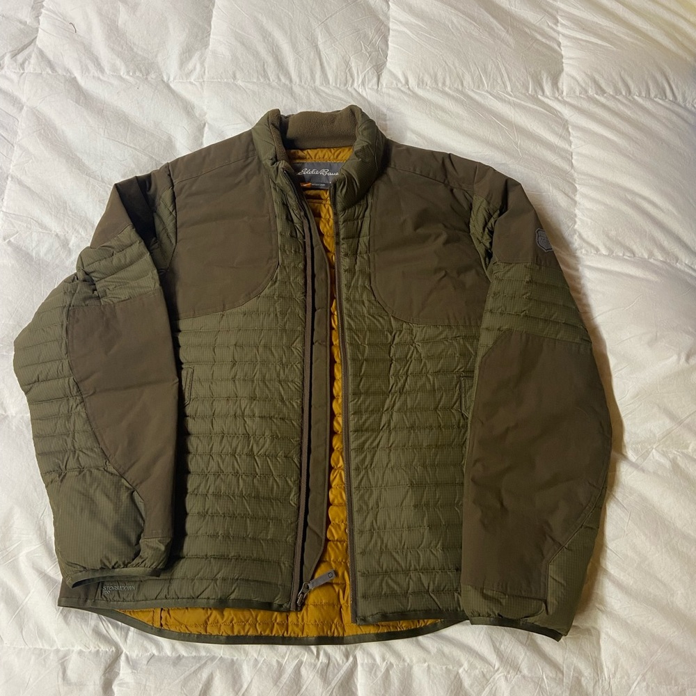 Large Eddie Bauer sport shop 17 goose down